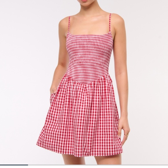 Abercrombie & Fitch Dresses & Skirts - Abercrombie & Fitch Dipped-Waist Smocked Mini Dress